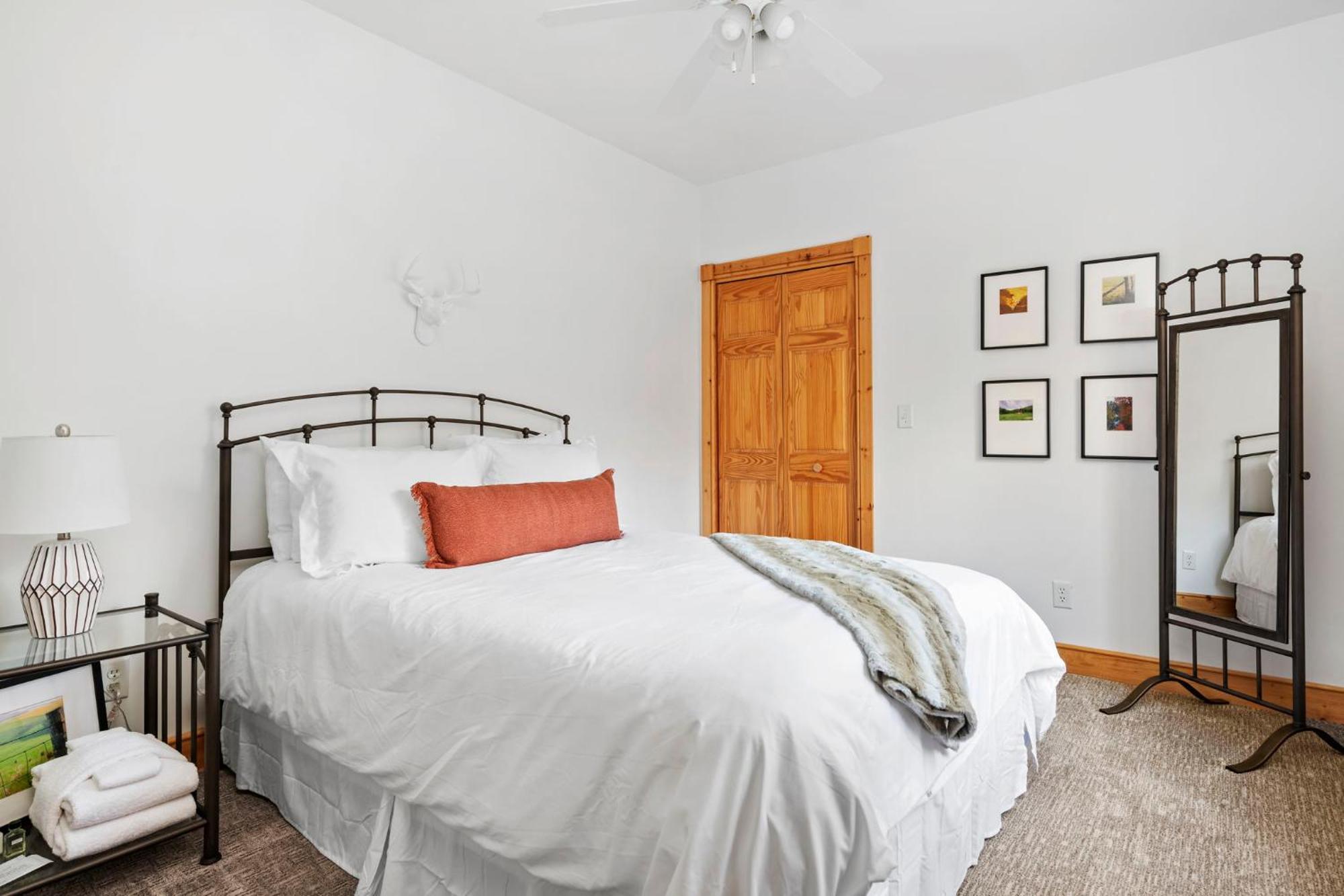 The Lodge, 'North Woods' Style, Boutique Galena Getaway! المظهر الخارجي الصورة