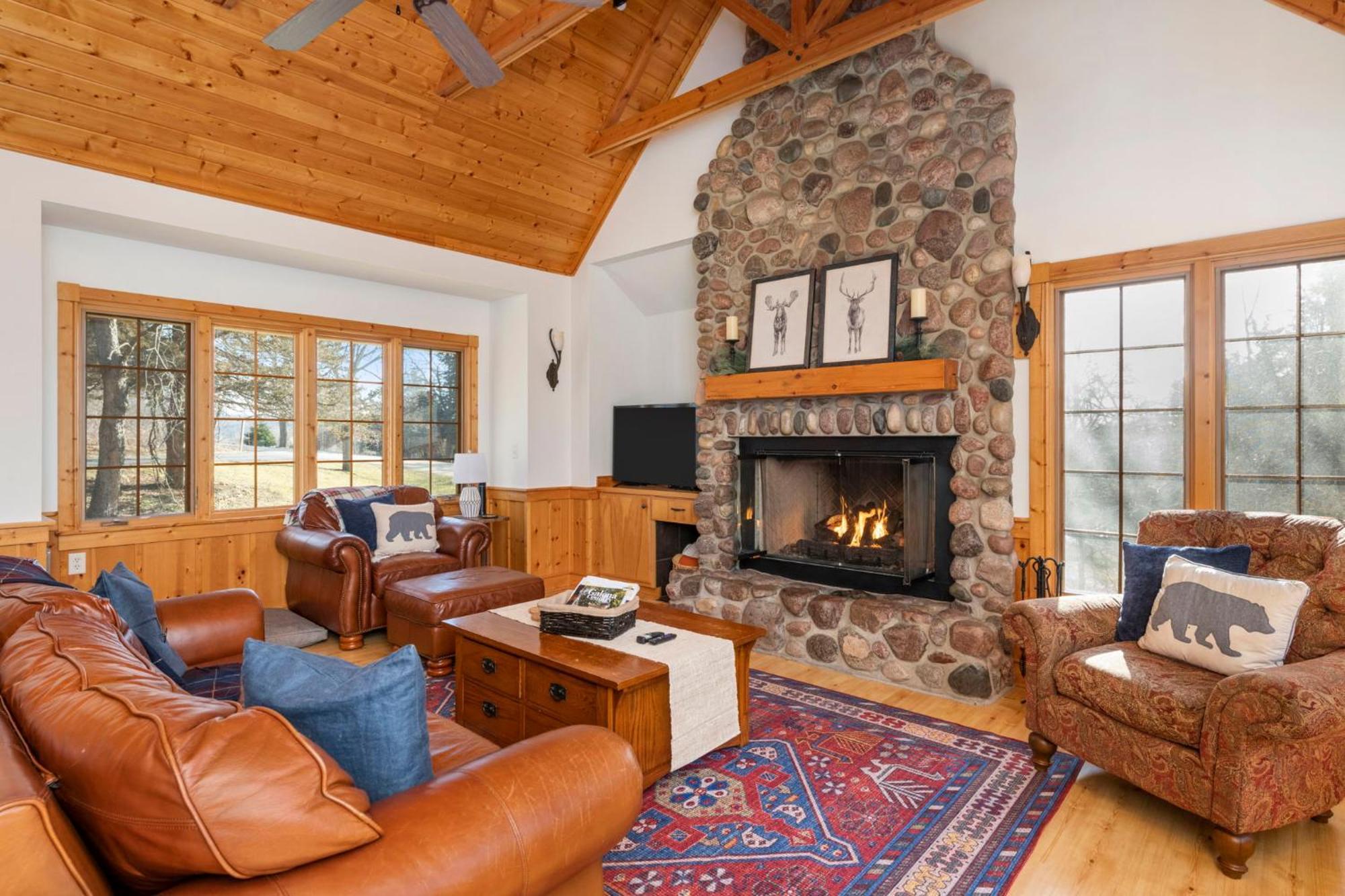 The Lodge, 'North Woods' Style, Boutique Galena Getaway! المظهر الخارجي الصورة