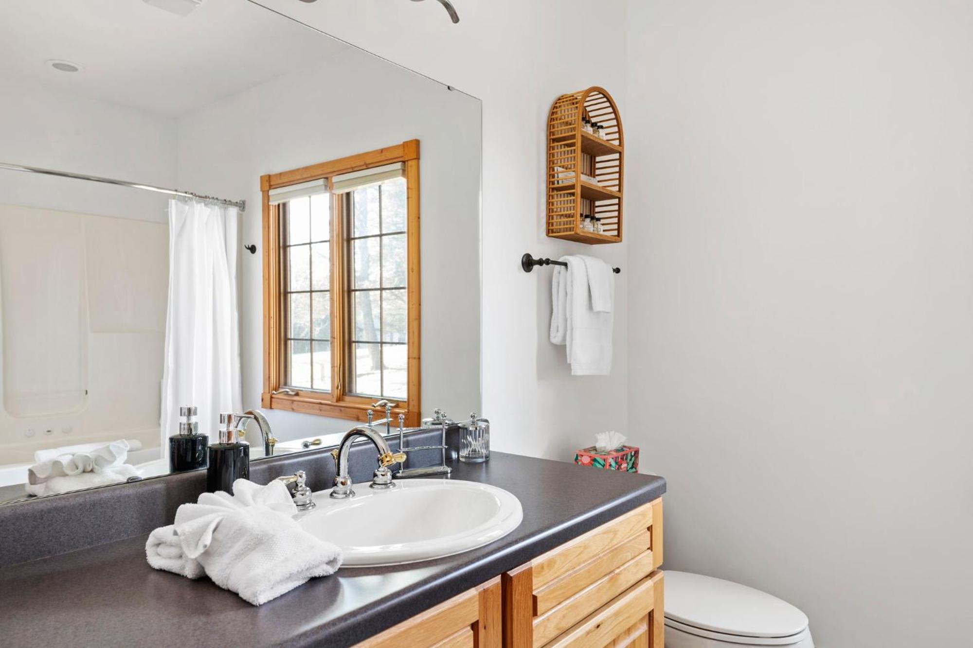 The Lodge, 'North Woods' Style, Boutique Galena Getaway! المظهر الخارجي الصورة