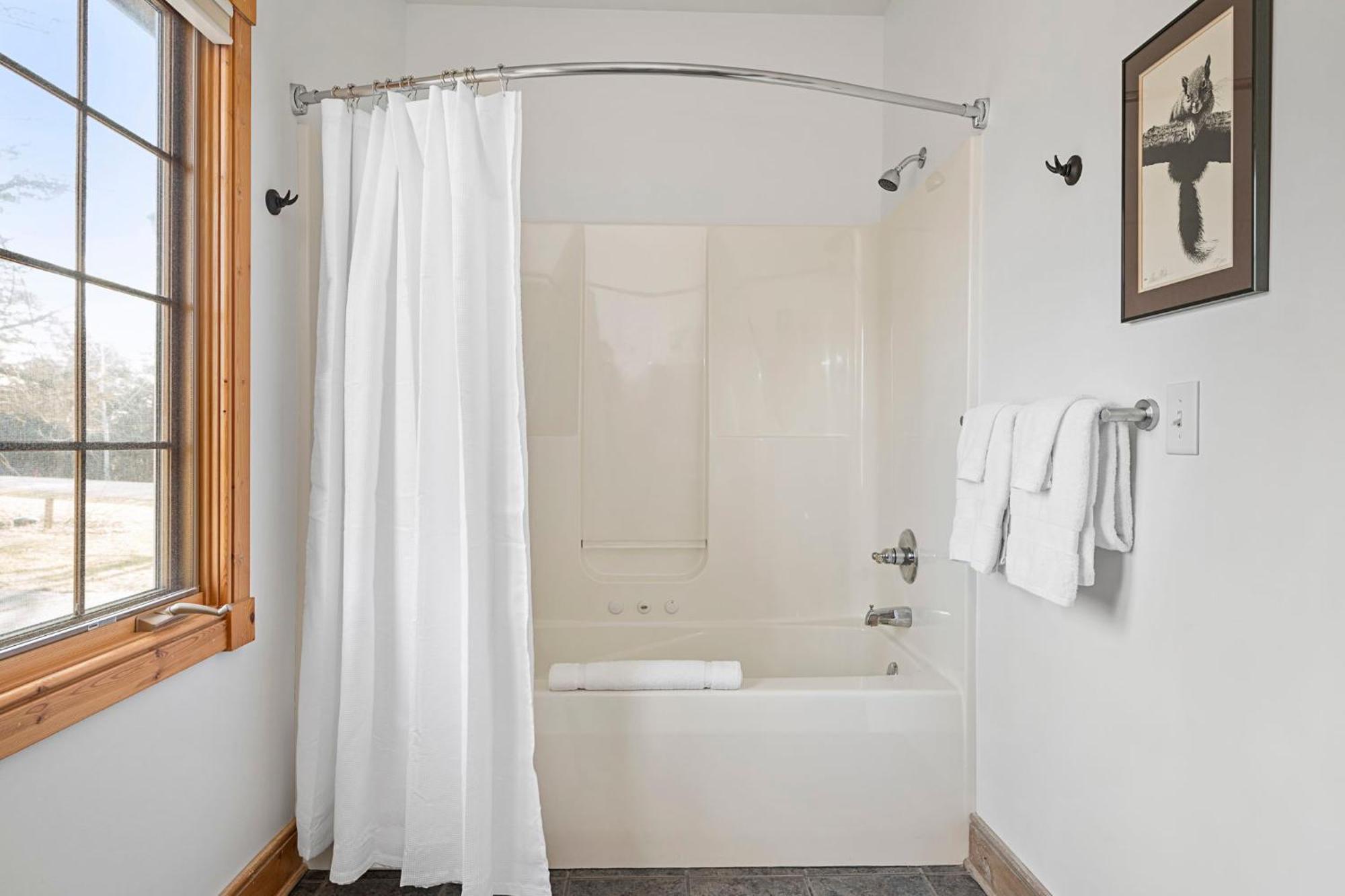 The Lodge, 'North Woods' Style, Boutique Galena Getaway! المظهر الخارجي الصورة